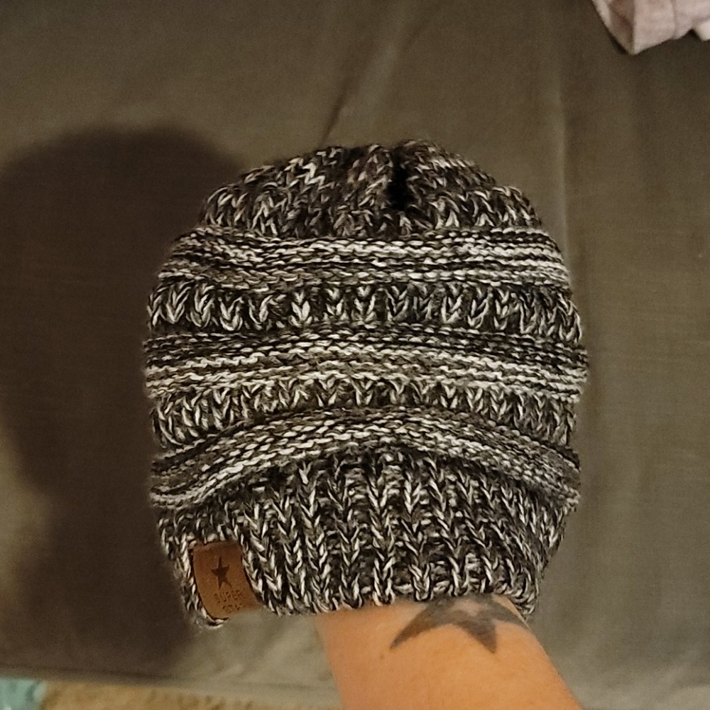 Hat - Picture 4 of 4